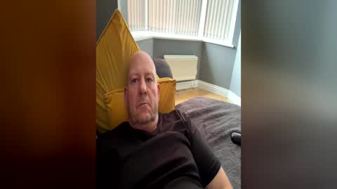 Snapshot of col4nows chatting on June 17, 2026, 1:01 pm col4nows online show from June 17, 2026, 1:01 pm