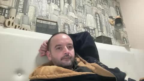 colambus83 online show from March 19, 2026, 4:11 pm