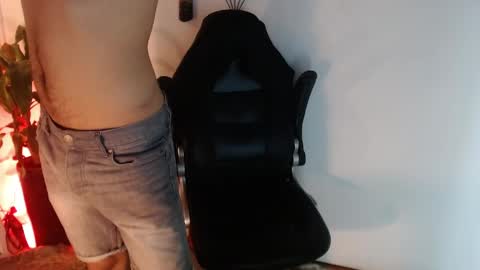 Snapshot of colby_smit chatting on April 18, 2026, 7:07 pm Colby online show from April 18, 2026, 7:07 pm