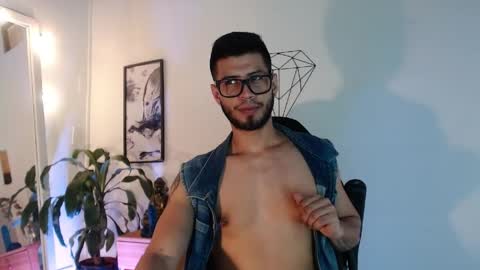 Snapshot of colby_smit chatting on May 18, 2026, 6:25 pm Colby online show from May 18, 2026, 6:25 pm