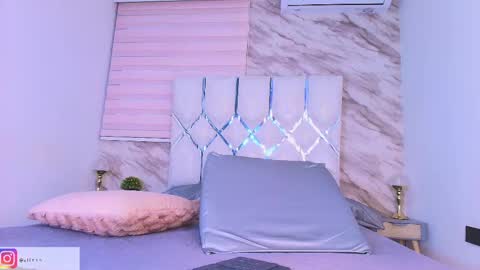 colett online show from April 18, 2026, 12:20 pm