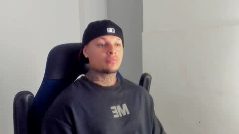 Snapshot of colin_prince2 chatting on December 22, 2024, 7:52 pm COLIN online show from December 22, 2024, 7:52 pm