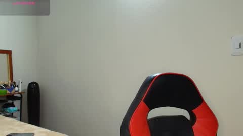 IG  online show from November 14, 2025, 8:24 am