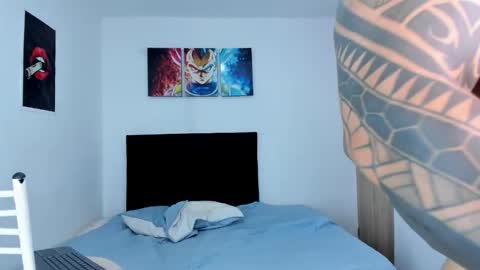 college_muscle_ass online show from April 1, 2026, 1:41 pm