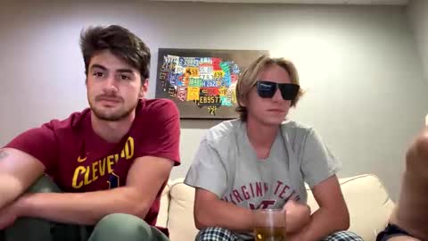 college_packing_8 online show from October 9, 2025, 12:52 am