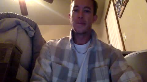 Snapshot of collegedudejames chatting on December 15, 2025, 3:05 pm DILF James online show from December 15, 2025, 3:05 pm