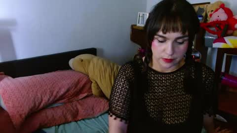 Collette online show from May 17, 2026, 4:21 am