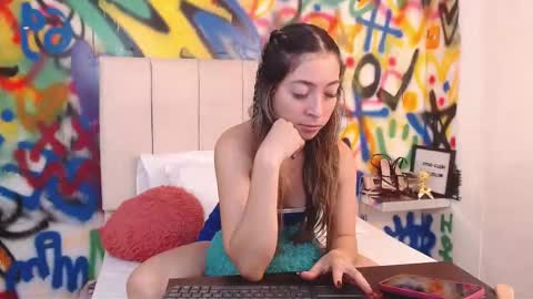 valentina online show from March 25, 2026, 2:01 pm