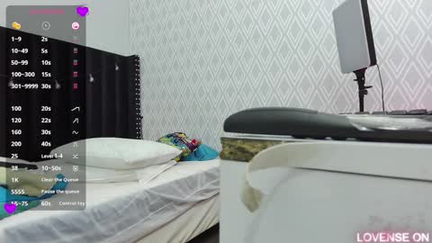 Snapshot of colombia_mommy_ chatting on March 8, 2025, 12:30 pm  GRETCHEN  online show from March 8, 2025, 12:30 pm