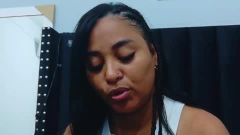 Snapshot of colombia_mommy_ chatting on October 27, 2025, 12:31 pm  GRETCHEN  online show from October 27, 2025, 12:31 pm