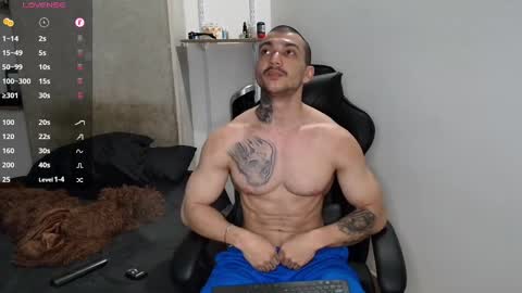 colombianmuscle8 online show from January 24, 2025, 3:11 am