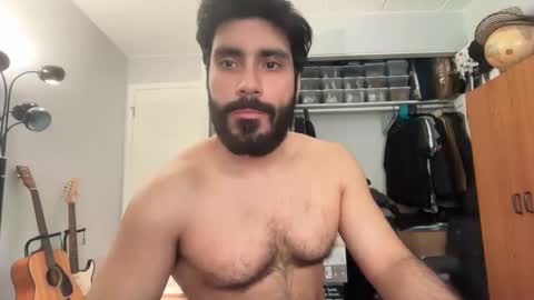 Snapshot of colombianstud94 chatting on May 3, 2026, 11:49 am colombianstud94 online show from May 3, 2026, 11:49 am