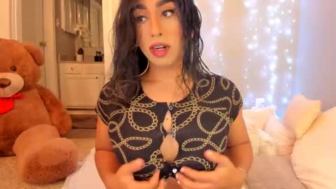 Snapshot of colombiantexas chatting on January 14, 2025, 12:54 am    ........ Instagram  Lorysexys online show from January 14, 2025, 12:54 am