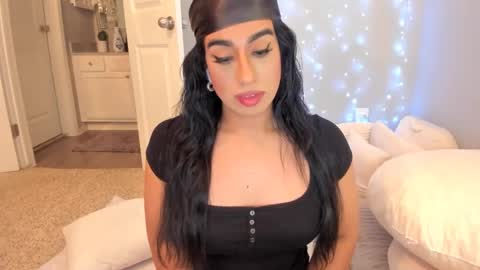 Snapshot of colombiantexas chatting on October 20, 2025, 4:46 am    ........ Instagram  Lorysexys online show from October 20, 2025, 4:46 am