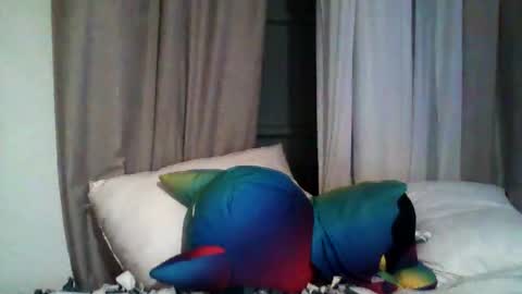 colorcanela3 online show from September 20, 2025, 8:26 am