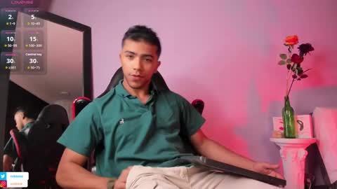 colstorw_ online show from October 4, 2025, 10:46 am