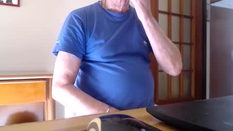 Snapshot of comemivuoi chatting on June 9, 2026, 5:41 am comemivuoi online show from June 9, 2026, 5:41 am
