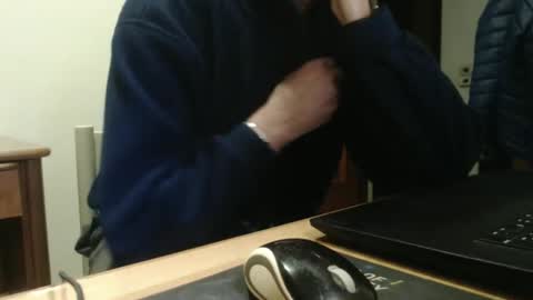 Snapshot of comemivuoi2 chatting on February 15, 2026, 8:49 pm comemivuoi2 online show from February 15, 2026, 8:49 pm