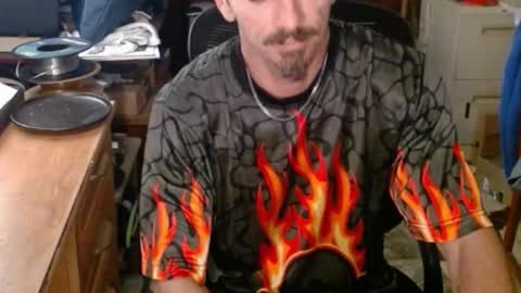 Snapshot of comic_king27 chatting on February 19, 2025, 8:20 pm Nelson or ComicKing and sometime Peachy143 online show from February 19, 2025, 8:20 pm