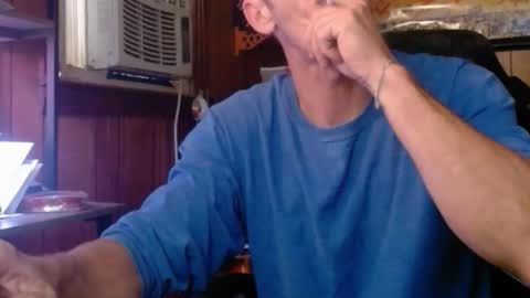 Nelson or ComicKing and sometime Peachy143 online show from April 6, 2026, 11:27 pm