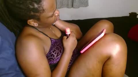 Snapshot of comicalcara chatting on November 30, 2025, 10:36 pm Cara online show from November 30, 2025, 10:36 pm