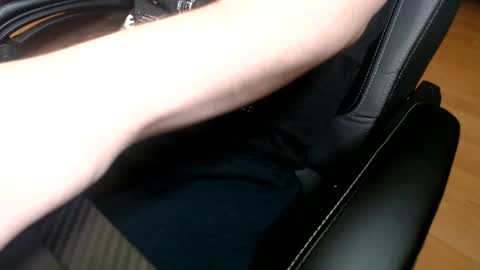 Snapshot of commanderchip chatting on March 1, 2025, 12:01 pm commanderchip online show from March 1, 2025, 12:01 pm