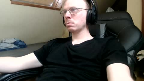 Snapshot of commanderchip chatting on March 1, 2025, 3:05 pm commanderchip online show from March 1, 2025, 3:05 pm