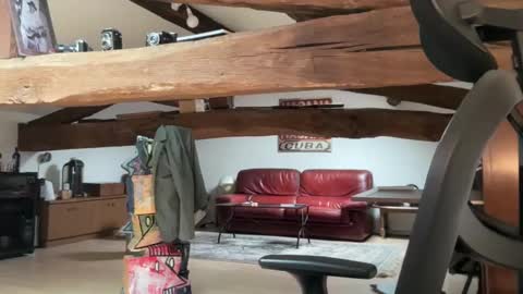 compay69 online show from January 16, 2025, 9:27 am