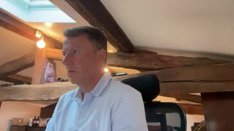 compay69 online show from April 1, 2026, 4:48 pm