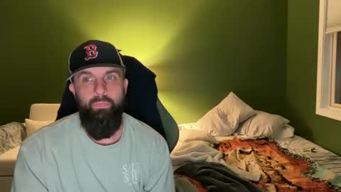 Snapshot of concentralized chatting on December 2, 2025, 6:08 am Matt online show from December 2, 2025, 6:08 am