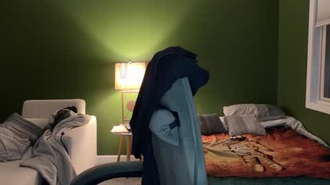 Snapshot of concentralized chatting on December 16, 2025, 12:48 am Matt online show from December 16, 2025, 12:48 am