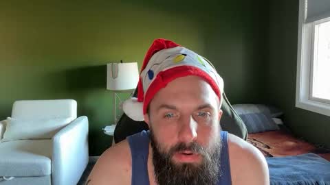 Snapshot of concentralized chatting on December 16, 2025, 6:02 pm Matt online show from December 16, 2025, 6:02 pm