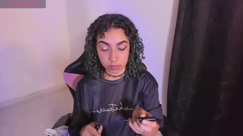 Snapshot of conejita_lis chatting on April 29, 2026, 1:43 am Conejita online show from April 29, 2026, 1:43 am