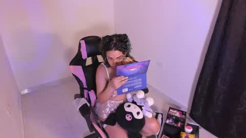 Snapshot of conejita_lis chatting on June 6, 2026, 11:42 pm Conejita online show from June 6, 2026, 11:42 pm
