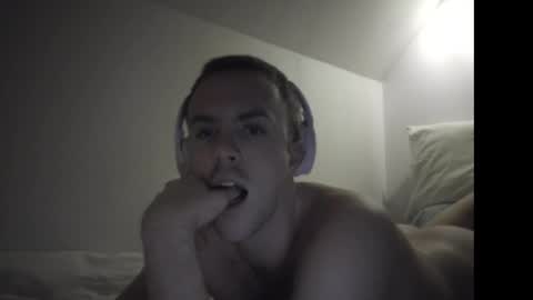 Snapshot of confessionsofalonelylover chatting on January 10, 2026, 5:09 am dreamy eyed lover online show from January 10, 2026, 5:09 am