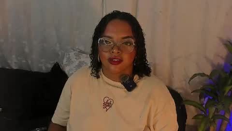 Snapshot of conielaurenth chatting on May 18, 2026, 2:07 am conielaurenth online show from May 18, 2026, 2:07 am