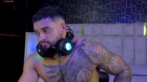 rusfegui online show from February 20, 2025, 2:51 am