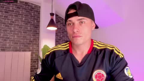 Connor Smith online show from April 2, 2026, 12:52 am