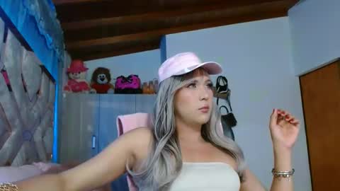 Snapshot of conny_bens chatting on January 16, 2025, 3:02 am conny_bens online show from January 16, 2025, 3:02 am