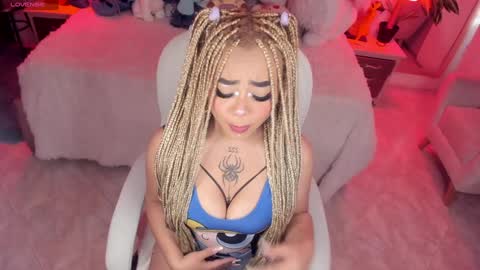 Snapshot of conny_curly chatting on January 25, 2025, 1:30 pm Conny online show from January 25, 2025, 1:30 pm