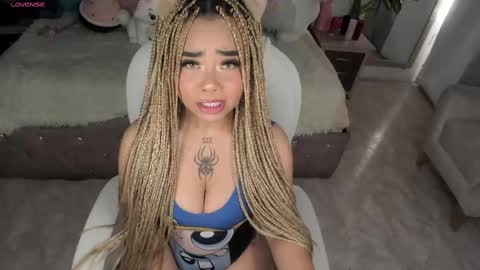 Snapshot of conny_curly chatting on March 12, 2025, 8:20 pm Conny online show from March 12, 2025, 8:20 pm