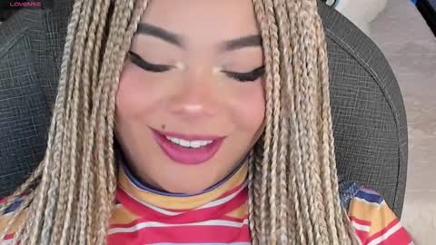 Snapshot of conny_curly chatting on November 4, 2025, 2:27 pm Conny online show from November 4, 2025, 2:27 pm