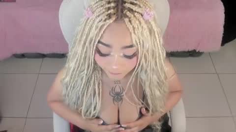 Snapshot of conny_curly chatting on July 9, 2026, 12:53 pm Conny online show from July 9, 2026, 12:53 pm