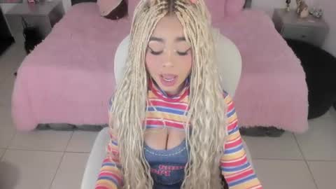 Snapshot of conny_curly chatting on July 10, 2026, 1:14 pm Conny online show from July 10, 2026, 1:14 pm