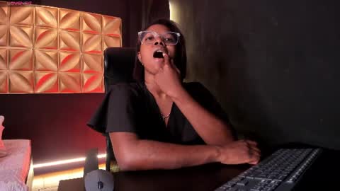 Snapshot of connywellss chatting on July 11, 2026, 4:43 pm Nilo Solem online show from July 11, 2026, 4:43 pm