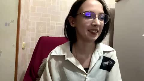 consuelamcelwaine online show from March 3, 2026, 8:37 pm