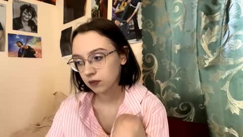 Snapshot of consuelamcelwaine chatting on March 16, 2026, 2:32 pm consuelamcelwaine online show from March 16, 2026, 2:32 pm