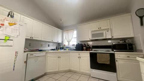 controllercutie online show from March 18, 2026, 11:08 pm