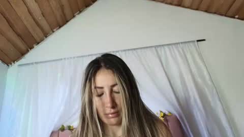 Snapshot of conyabril chatting on February 4, 2026, 12:33 pm conyabril online show from February 4, 2026, 12:33 pm