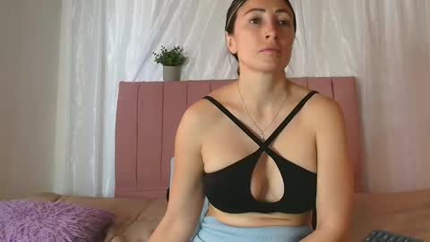 conyabril online show from March 13, 2026, 3:29 pm